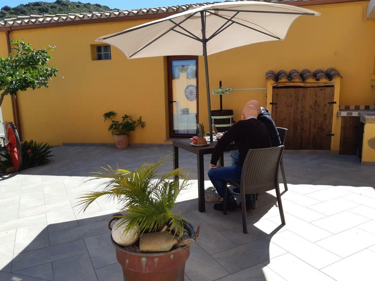 Da Sarah Hotel Muravera Exterior photo
